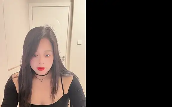 Snapshot of cici_bbyy chatting on 12/01/25, 07:02 cici bbyy online show from 12/01/25, 07:02