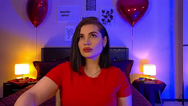 AdrianaTorres online show from 02/09/26, 06:12