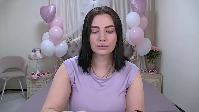 AdrianaTorres online show from 02/13/26, 05:03