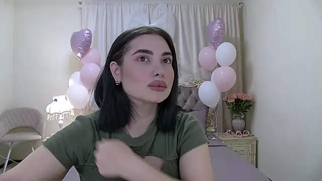 AdrianaTorres online show from 02/19/26, 05:47