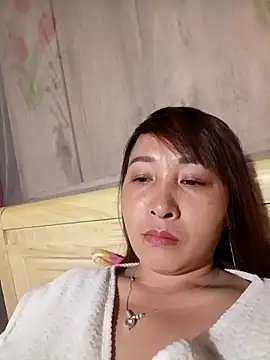 Missa-kute20 online show from 12/20/25, 01:40