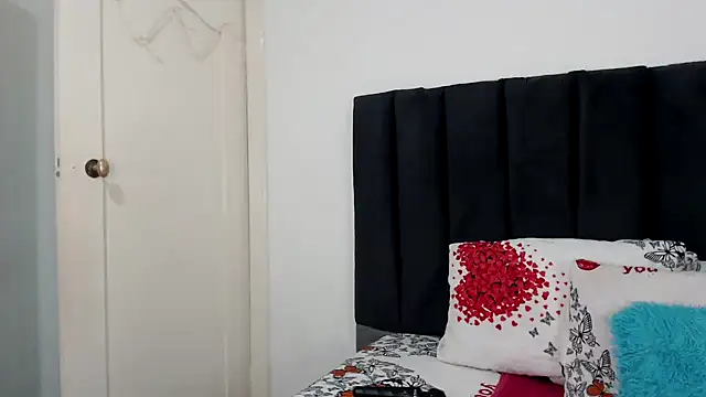 Miss-Berries online show from 03/03/26, 08:59