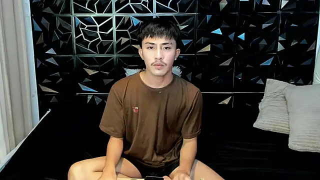 Snapshot of Urloverhardcock chatting on 05/05/26, 10:34 Urloverhardcock online show from 05/05/26, 10:34