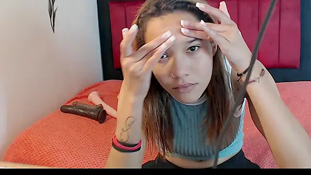 Snapshot of AMARYXS chatting on 12/04/25, 12:47 AMARYXS online show from 12/04/25, 12:47