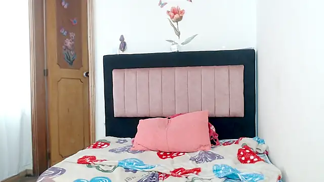 Snapshot of AMARYXS chatting on 04/03/26, 06:39 AMARYXS online show from 04/03/26, 06:39