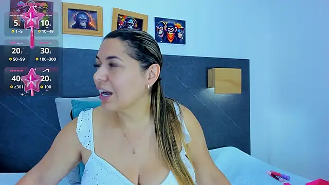 Andhrea Vale online show from 03/18/26, 12:19