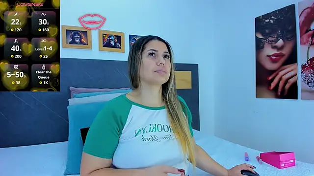 Andhrea Vale online show from 04/13/26, 12:21