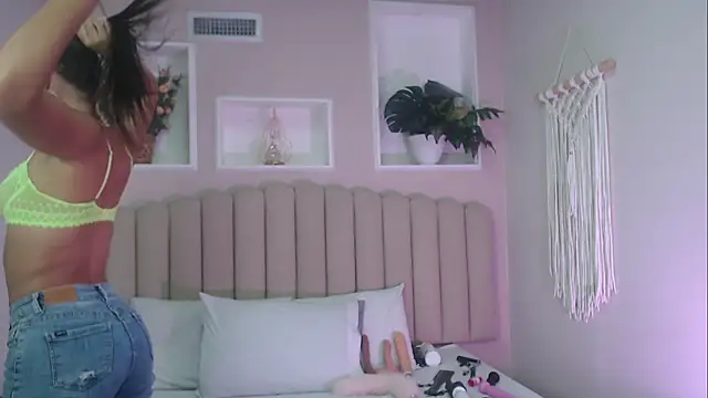 aleskaswarovski online show from 01/13/26, 04:12