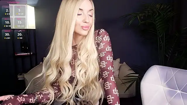 Snapshot of _Mi1a_ chatting on 03/12/26, 03:34 Mi1a online show from 03/12/26, 03:34