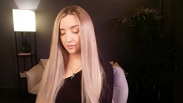 Snapshot of _Mi1a_ chatting on 04/04/26, 03:05 Mi1a online show from 04/04/26, 03:05