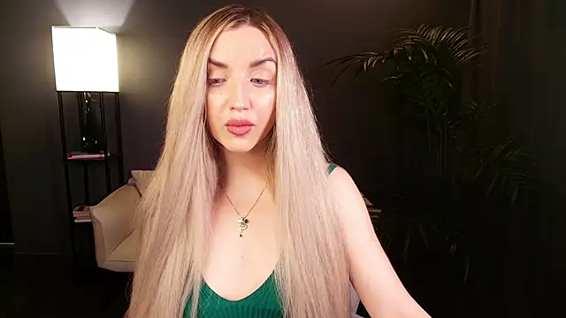 Snapshot of _Mi1a_ chatting on 04/05/26, 03:15 Mi1a online show from 04/05/26, 03:15