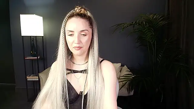 Snapshot of _Mi1a_ chatting on 04/26/26, 08:12 Mi1a online show from 04/26/26, 08:12