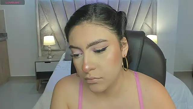 Maya vexx online show from 11/26/25, 07:59