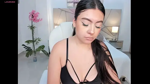 Maya vexx online show from 12/04/25, 07:44