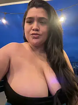 sweetmuslim01 online show from 01/11/25, 11:13