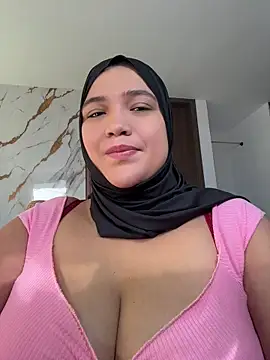 Snapshot of sweetmuslim01 chatting on 04/23/26, 09:06 sweetmuslim01 online show from 04/23/26, 09:06
