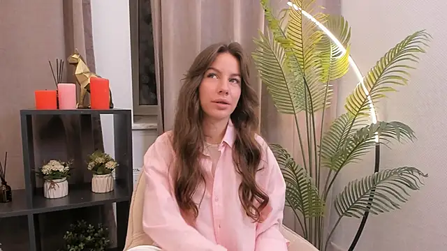 Snapshot of OtiliaNatiello chatting on 11/09/25, 02:37 OtiliaNatiello online show from 11/09/25, 02:37