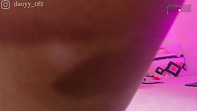 Snapshot of Daniihot__ chatting on 02/20/26, 05:04 Daniihot online show from 02/20/26, 05:04