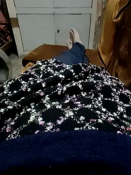 Snapshot of iiseemasingh chatting on 11/17/25, 03:56 iiseemasingh online show from 11/17/25, 03:56