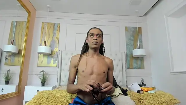 RosaliaMontero online show from 12/16/25, 09:20