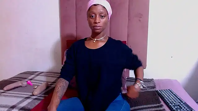 Snapshot of Nikistickyxx25 chatting on 04/13/26, 06:46 Nikistickyxx25 online show from 04/13/26, 06:46