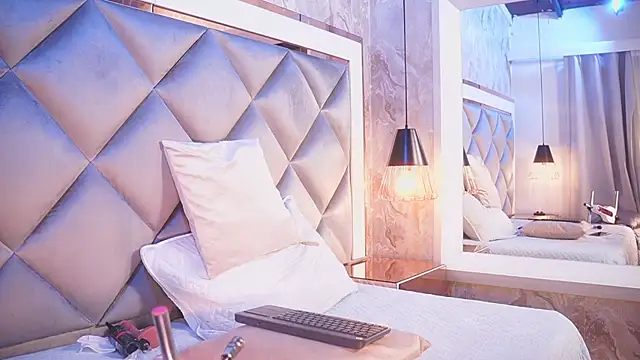 crystal gilton online show from 02/19/26, 07:10