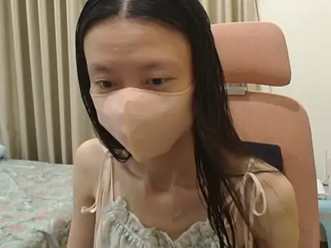 Snapshot of Lil-Cherries chatting on 03/12/26, 11:05 Lil-Cherries online show from 03/12/26, 11:05