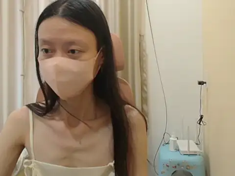 Snapshot of Lil-Cherries chatting on 04/05/26, 03:58 Lil-Cherries online show from 04/05/26, 03:58