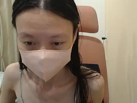 Snapshot of Lil-Cherries chatting on 04/10/26, 03:17 Lil-Cherries online show from 04/10/26, 03:17