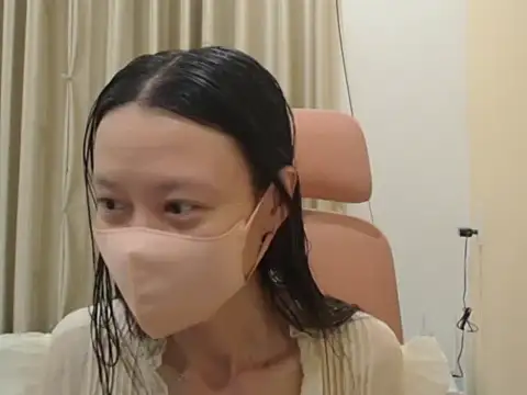 Snapshot of Lil-Cherries chatting on 04/14/26, 01:50 Lil-Cherries online show from 04/14/26, 01:50