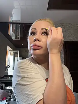 MonnyStef online show from 02/21/26, 11:00