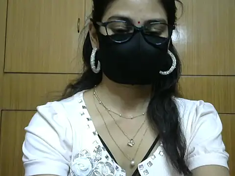 Fairy Pie online show from 04/18/26, 09:15