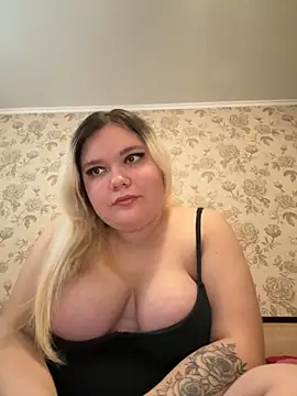 Snapshot of barbs_boobs chatting on 11/09/25, 12:25 barbs boobs online show from 11/09/25, 12:25