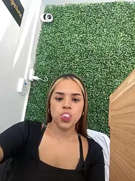 Sara  Secret online show from 11/21/25, 08:40