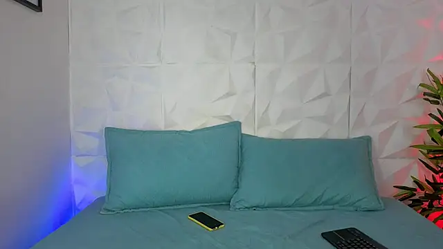 AuroraLanee  online show from 11/21/25, 07:56