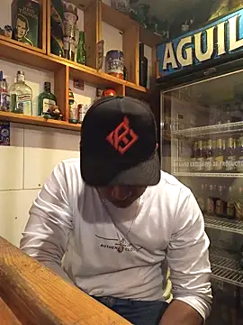 Snapshot of themorenofit08 chatting on 03/19/26, 01:20 themorenofit08 online show from 03/19/26, 01:20