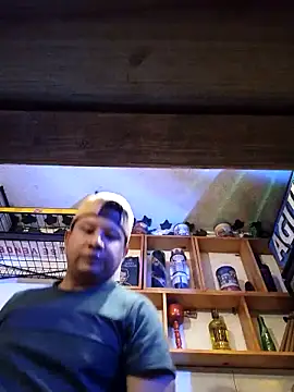 Snapshot of themorenofit08 chatting on 04/19/26, 03:50 themorenofit08 online show from 04/19/26, 03:50