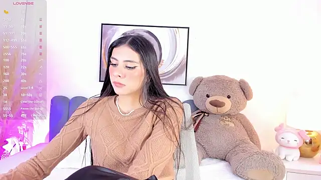 nia20  online show from 11/21/25, 06:28