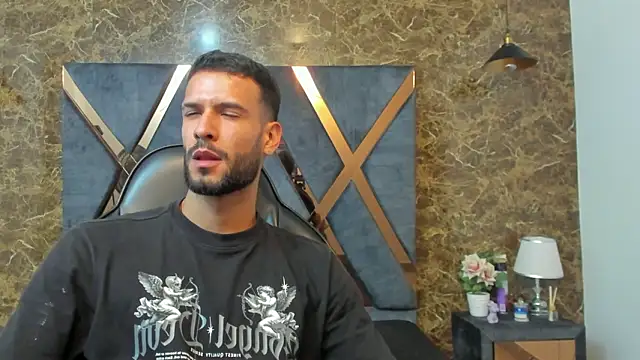 Snapshot of Jacob_Benelli chatting on 03/10/26, 11:21 Jacob Benelli online show from 03/10/26, 11:21