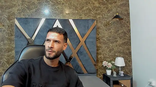 Snapshot of Jacob_Benelli chatting on 03/30/26, 11:17 Jacob Benelli online show from 03/30/26, 11:17