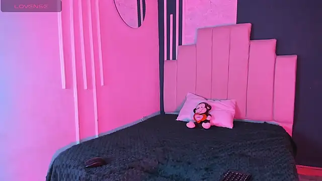 AliceMadnes online show from 11/24/25, 12:54