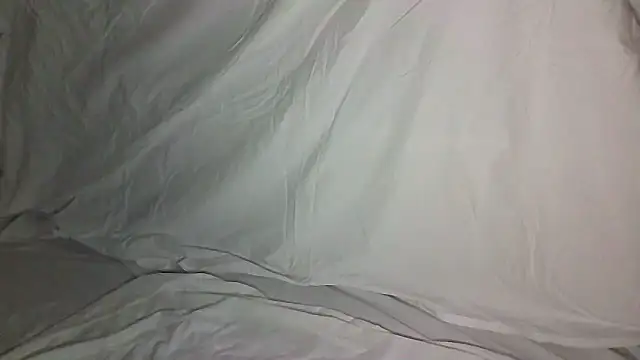 Snapshot of hotwoman25 chatting on 04/02/26, 02:42 hotwoman25 online show from 04/02/26, 02:42