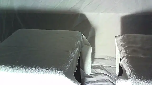 Snapshot of hotwoman25 chatting on 04/23/26, 11:07 hotwoman25 online show from 04/23/26, 11:07