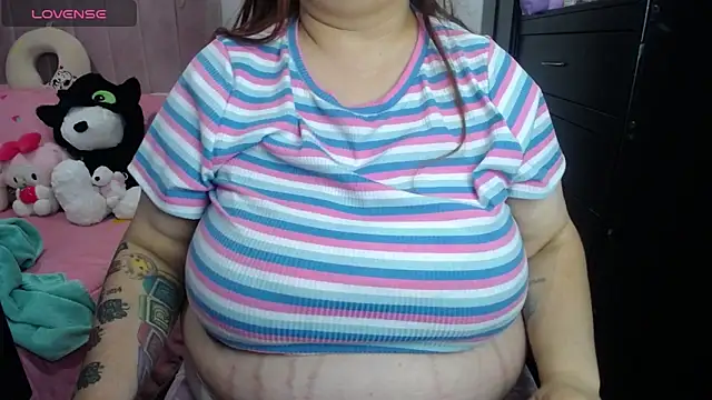 Snapshot of kattybbwbigboobs_ chatting on 03/19/26, 11:31 kattybbwbigboobs online show from 03/19/26, 11:31