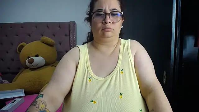 Snapshot of kattybbwbigboobs_ chatting on 06/19/26, 06:07 kattybbwbigboobs online show from 06/19/26, 06:07