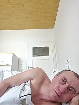 TirelessLot3 online show from 04/05/26, 11:51