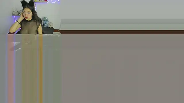 Snapshot of Hinata_sweet chatting on 11/11/25, 05:18 Hinata sweet online show from 11/11/25, 05:18