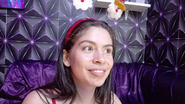 emilygrooe online show from 12/01/25, 10:48