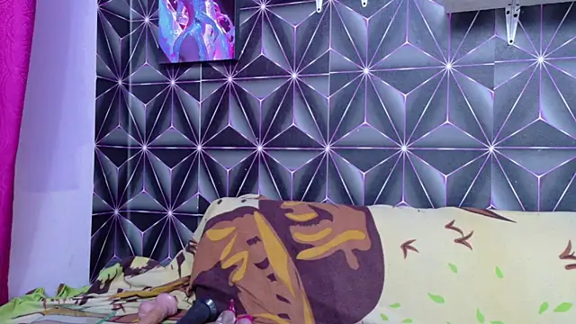 emilygrooe online show from 12/03/25, 09:24