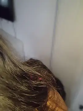 Snapshot of cleo094 chatting on 03/27/26, 12:05 cleo094 online show from 03/27/26, 12:05